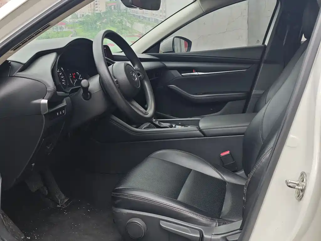 Mazda 3 Axela 1.5 L Auto Quality Beauty