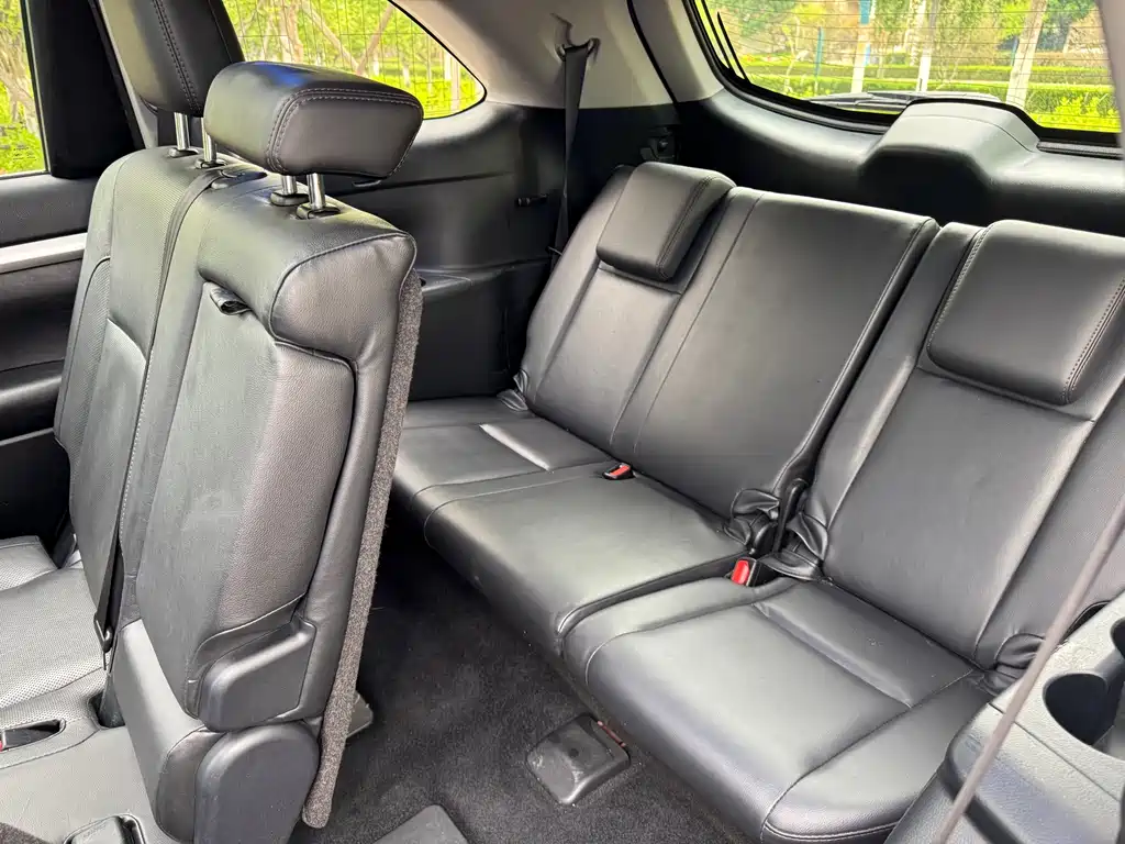 Highlander 2.0 T 4 WD Dazzle Black Limited