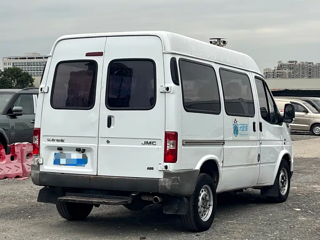 Transit Custom 2.8 T Commercial SWB Mid Roof 6 7 8-seatJX493
