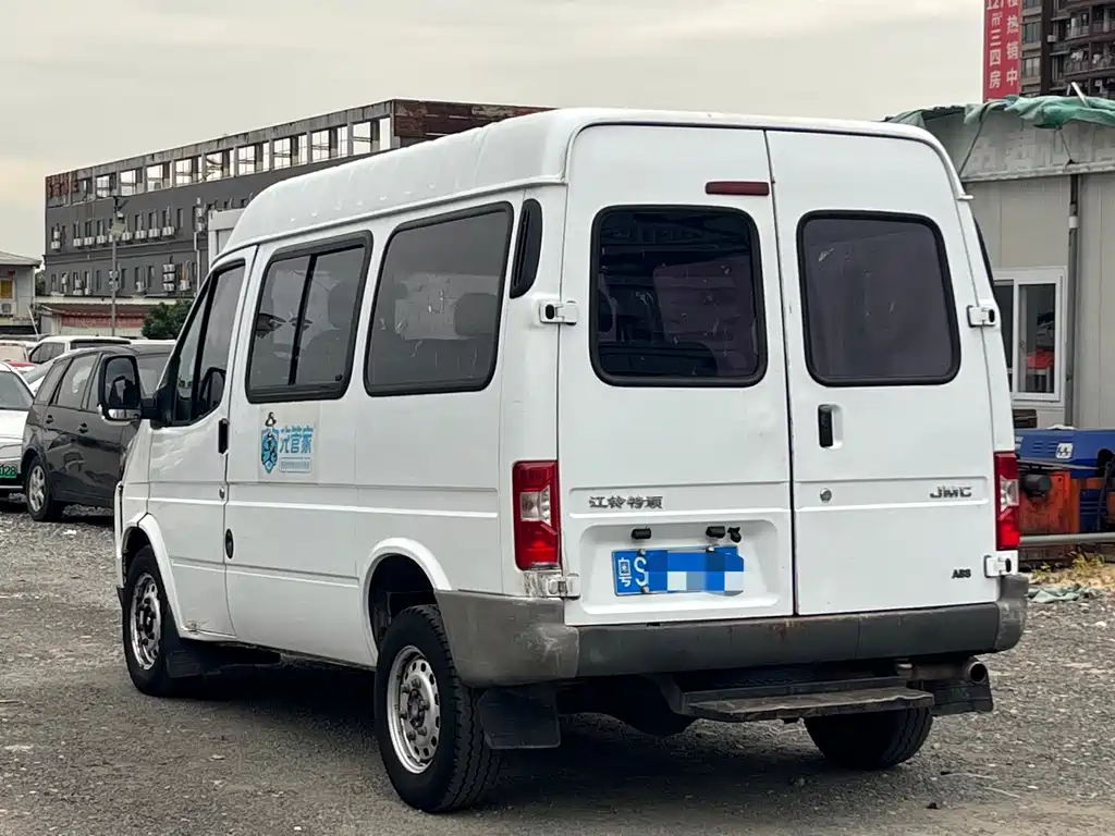 Transit Custom 2.8 T Commercial SWB Mid Roof 6 7 8-seatJX493