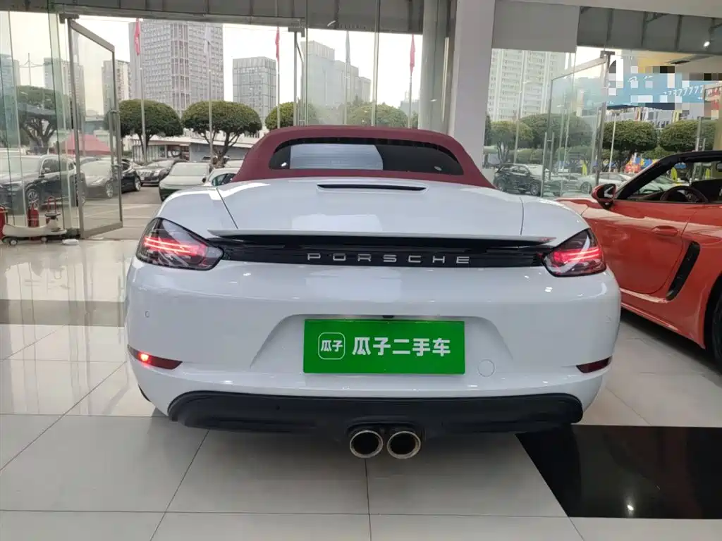 Porsche 718 Boxster 2.0 T