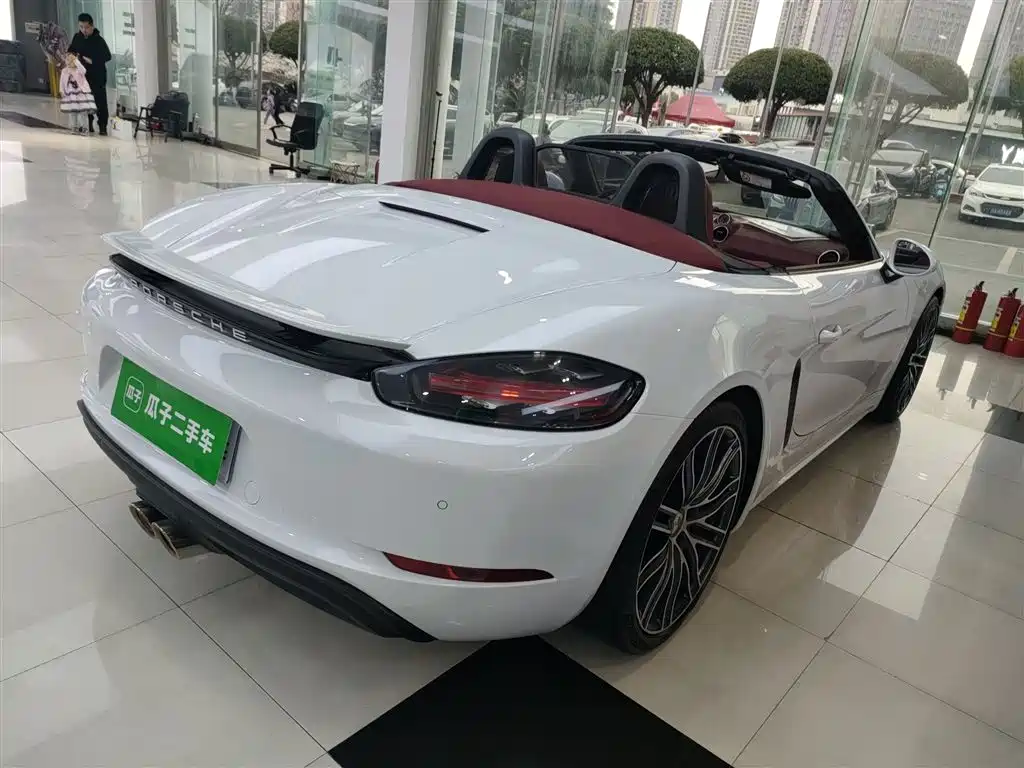 Porsche 718 Boxster 2.0 T