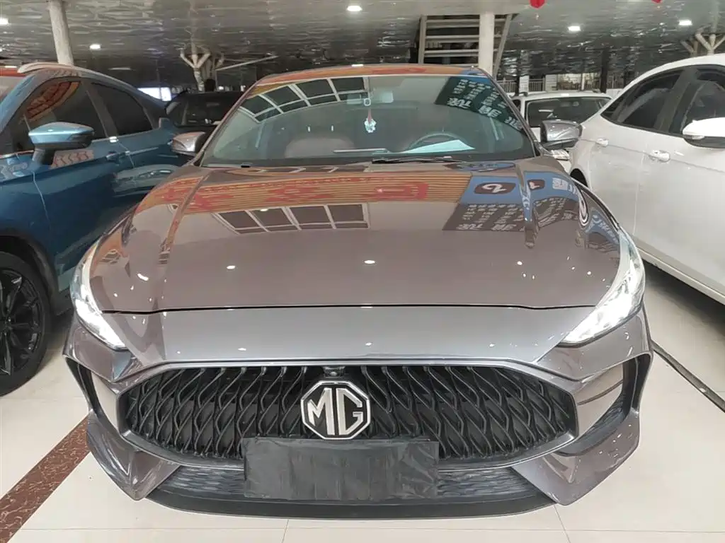 MG5 180 DVVT CVT Youth Luxury