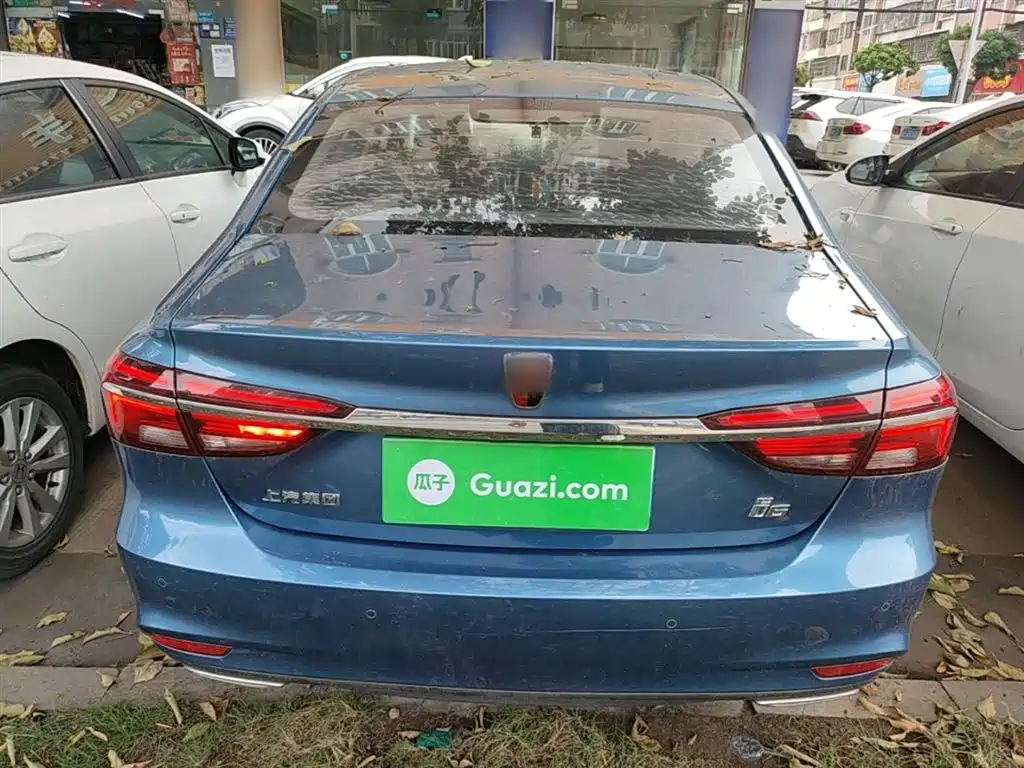 Roewe i6 Classic PLUS 1.6 L CVT 4 G Connected Glory Flagship