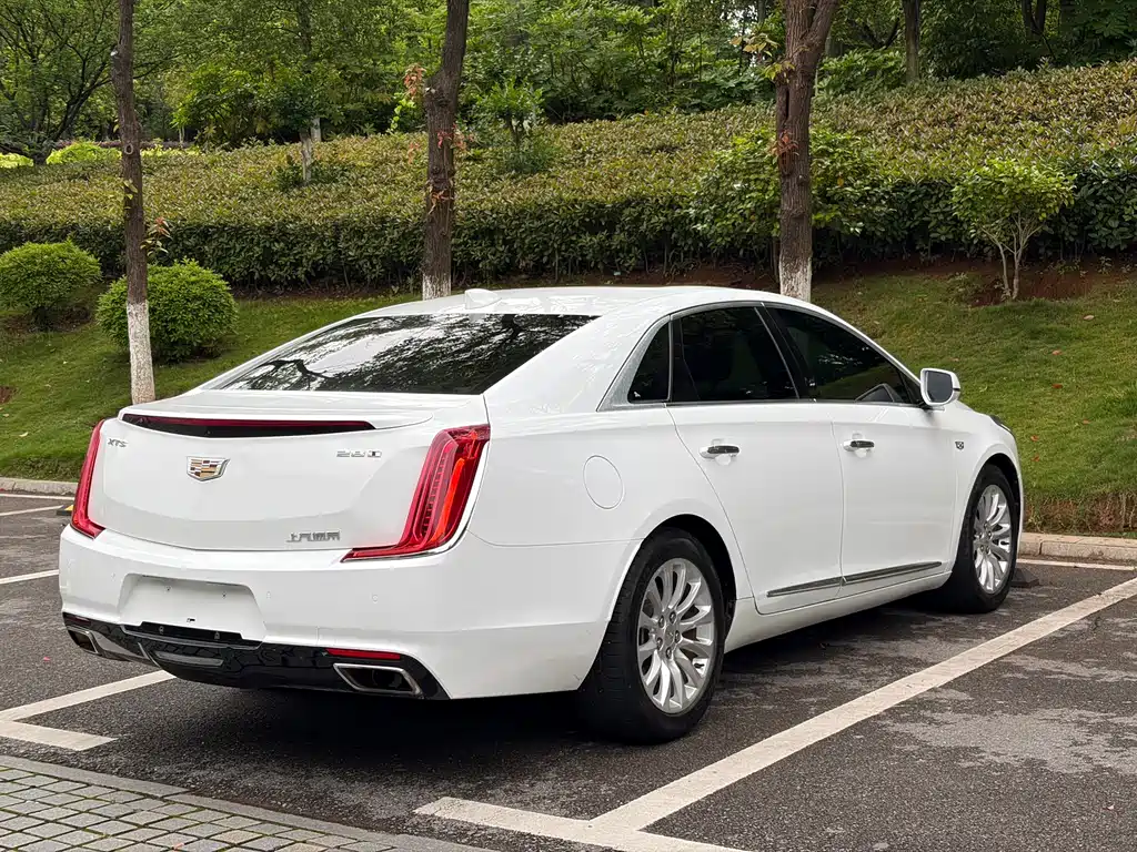 Cadillac XTS 28 T Elite