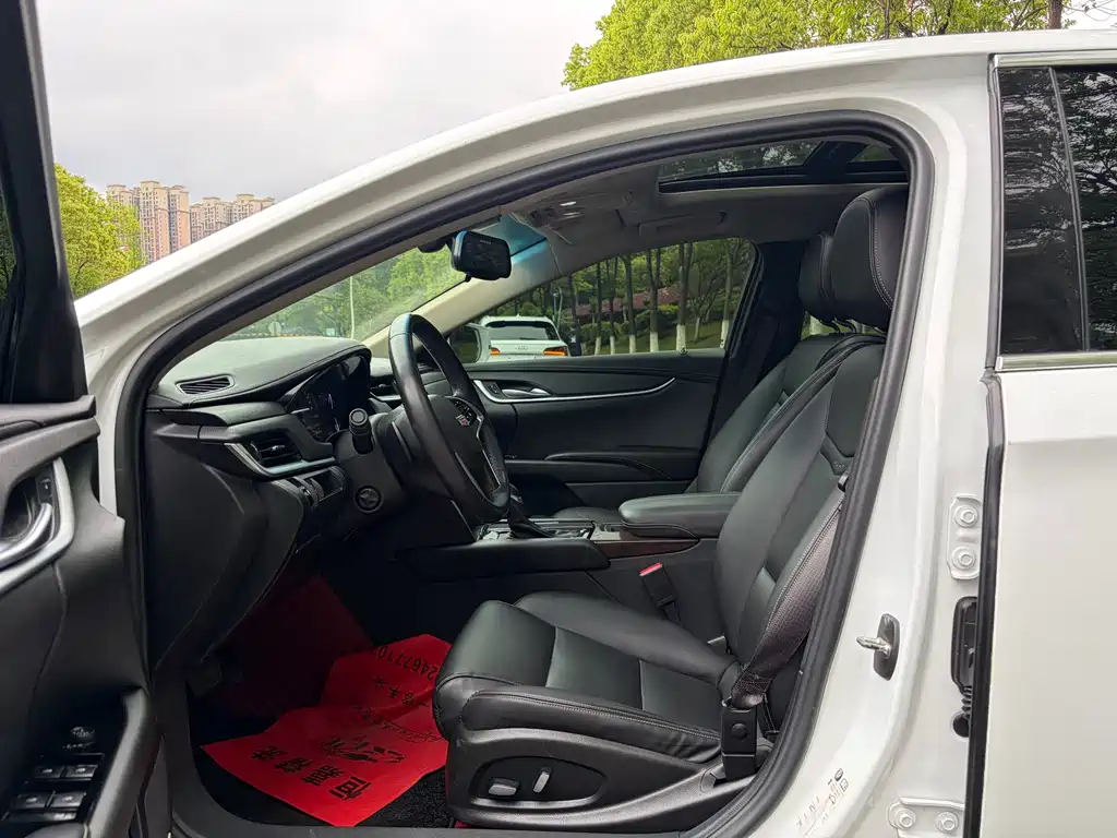 Cadillac XTS 28 T Elite