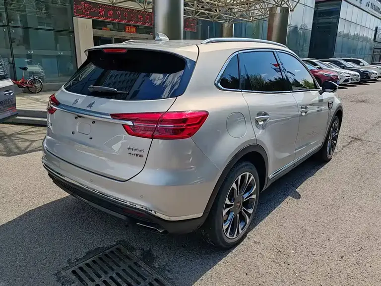 Hongqi HS5 2.0 T Connected Flagship Enjoyment 4 WD