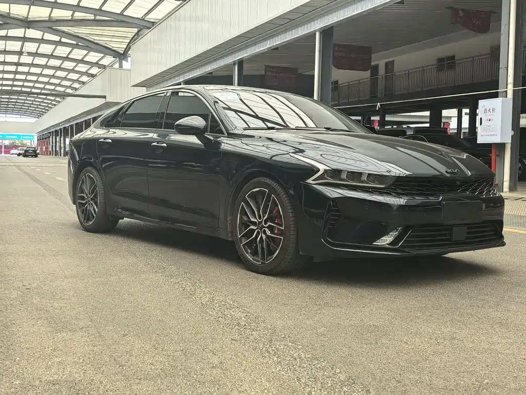 Kia K5 380 T GT-Line Flagship
