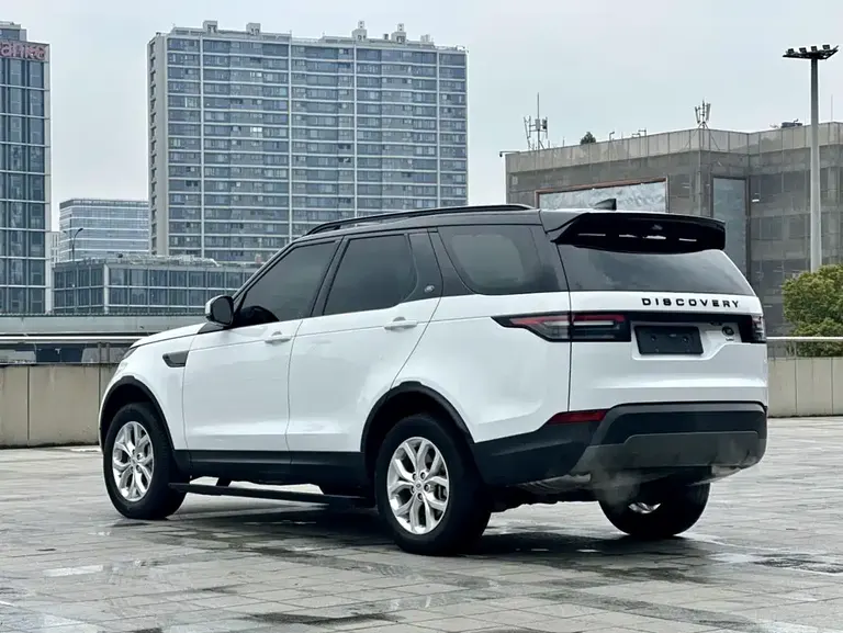 Land Rover Discovery 3.0 SC V6 SE