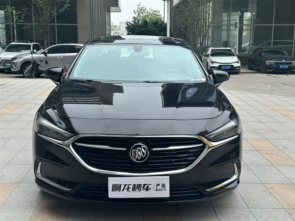 LaCrosse 552 T Luxury
