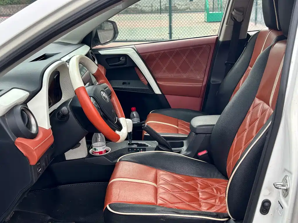 RAV4 2.0 L CVT 2 WD Style