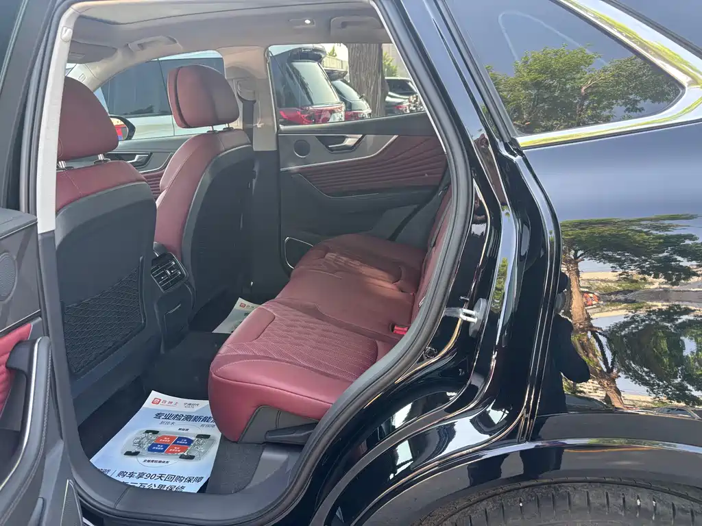 Hongqi HS5 2.0 T 4 WD Flagship Enjoyment Pro