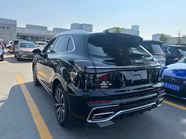 Hongqi HS5 2.0 T 4 WD Flagship Enjoyment Pro