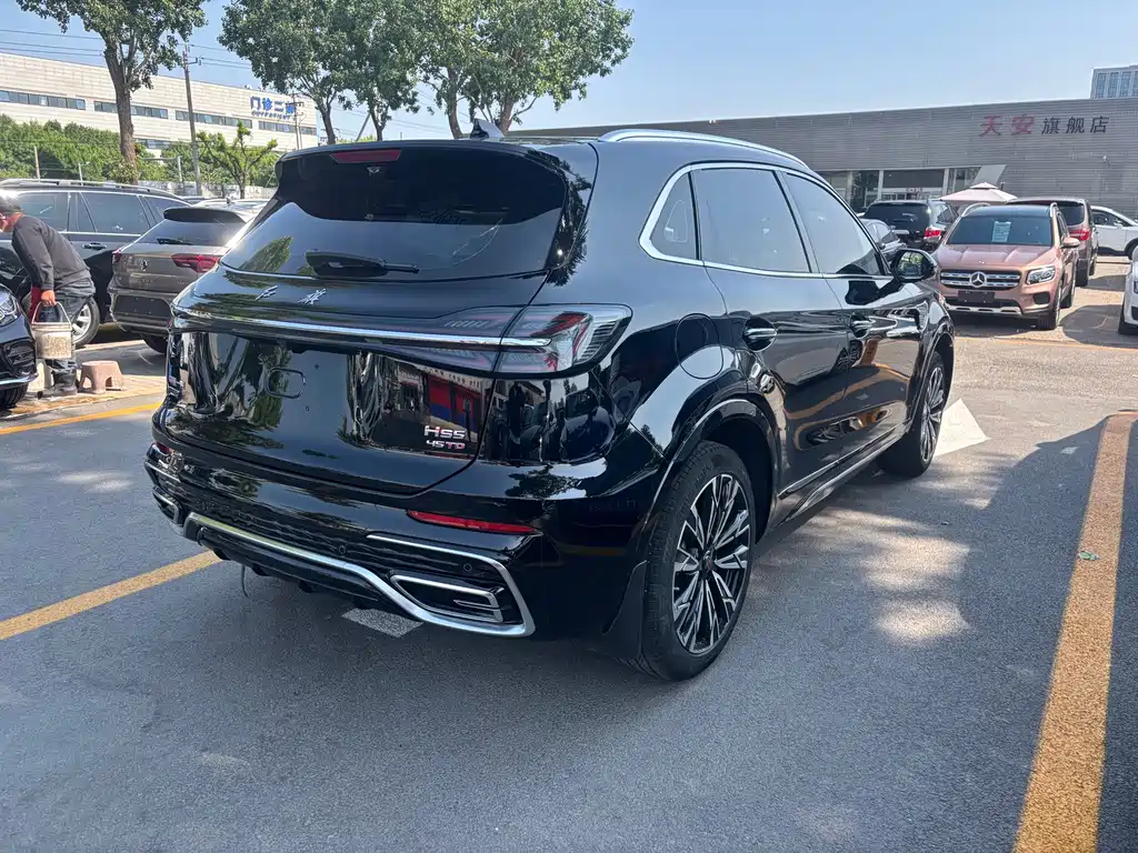 Hongqi HS5 2.0 T 4 WD Flagship Enjoyment Pro
