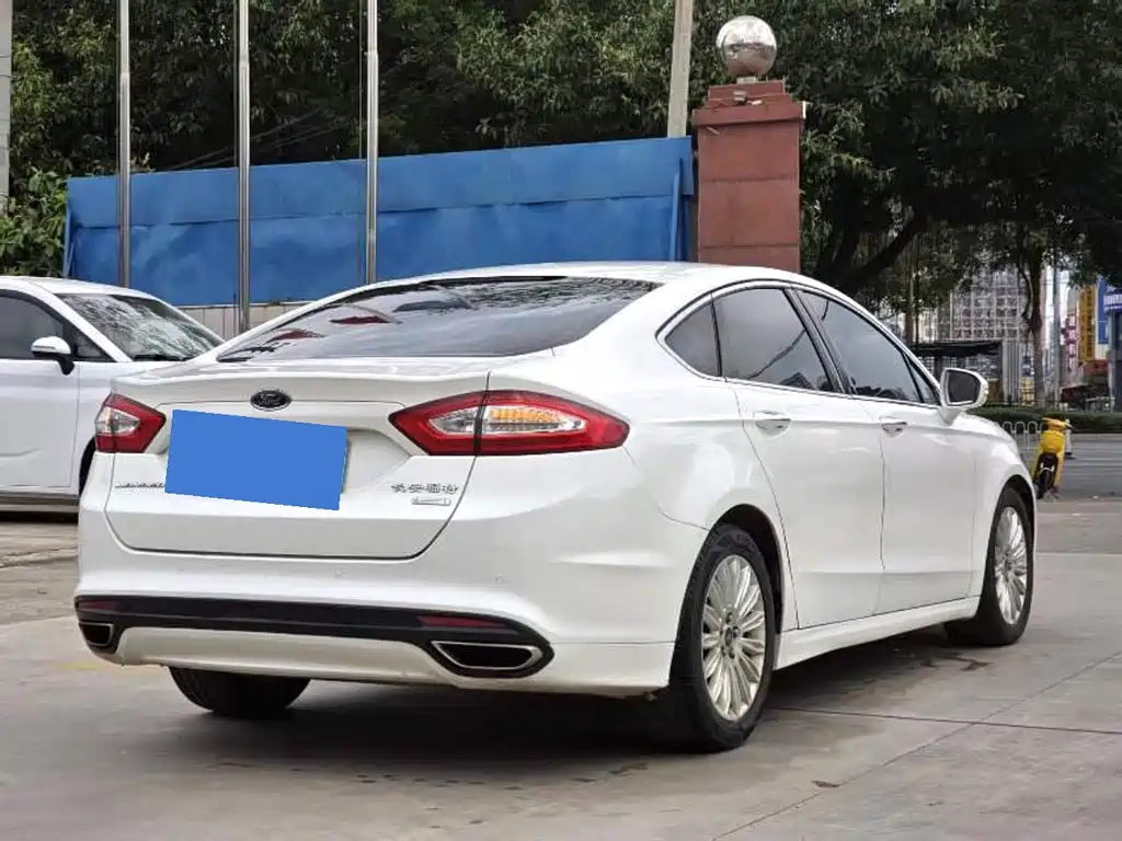Mondeo 2.0 L GTDi200 Luxury