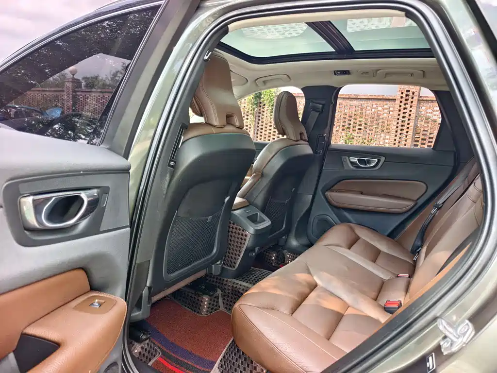 Volvo XC60 T5 4 WD Smart Vision Luxury