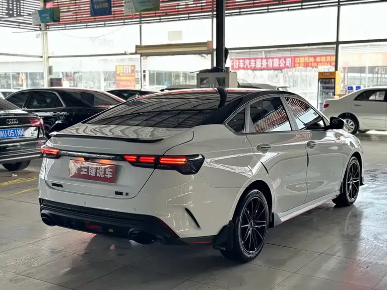 Geely Binrui Binrui COOL 1.5 T DCT Lightning