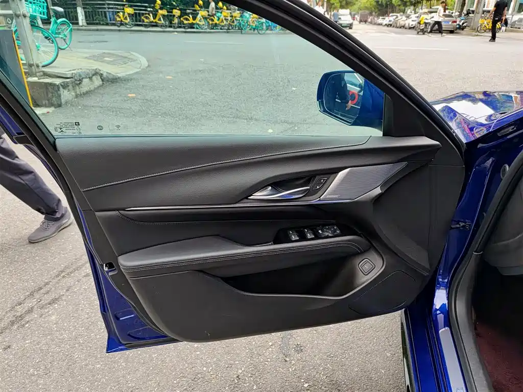 Cadillac CT4 25 T Luxury