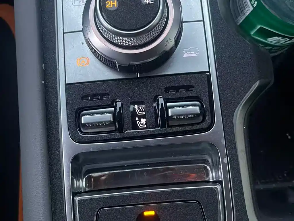 BAIC BJ40 2.0 T New City Hunter Swordsman