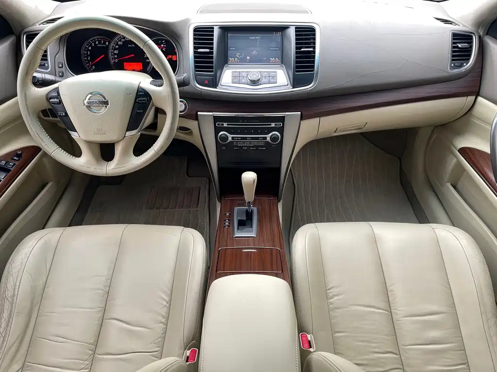 Teana 2.5 L XL Anniversary