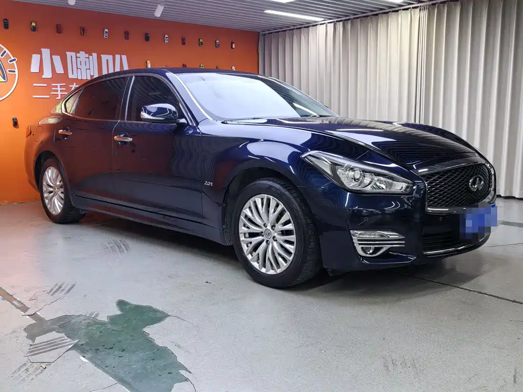 Infiniti Q70 英菲尼迪Q70 2019款 Q70 L 2.0 T 精英版 PLUS