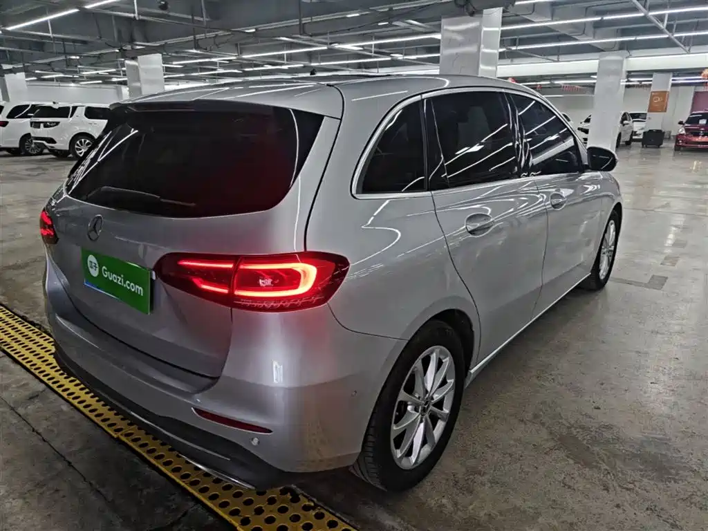 Mercedes-Benz B-Class B 200 Fashion