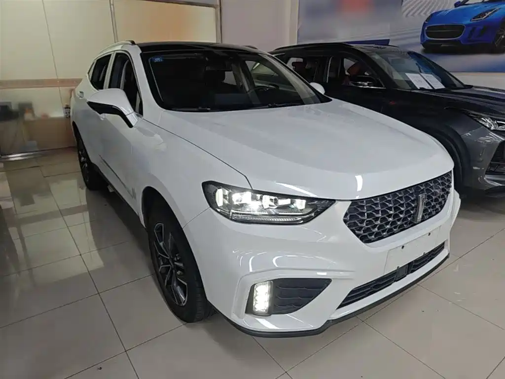 WEY VV5 1.5 T 2 WD Smart Pioneer