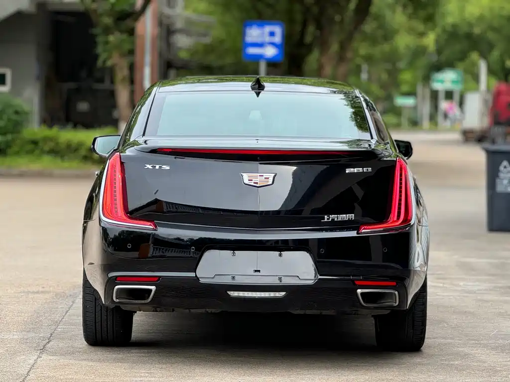 Cadillac XTS 28 T Tech