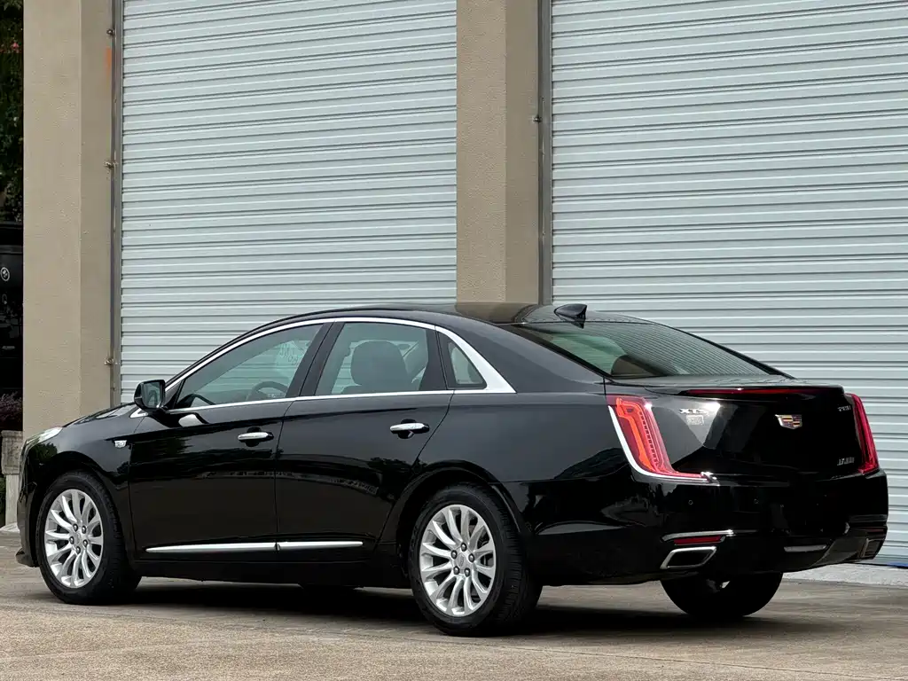 Cadillac XTS 28 T Tech