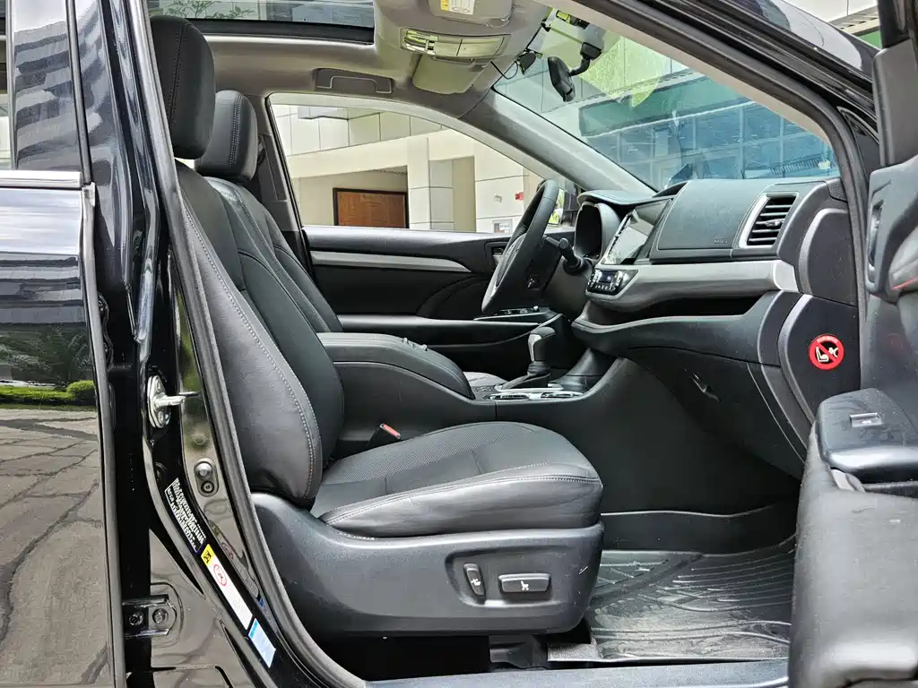 Highlander 2.0 T 4 WD Luxury 7-seat
