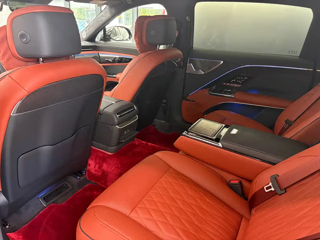 Hongqi Jinkuihua Guoya 3.0 T V6