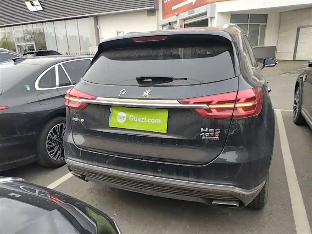 Hongqi HS5 Facelift 2.0 T Connected Flagship Enjoyment 4 WD