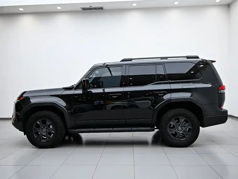 Lexus GX OVERTRAIL Far Peak