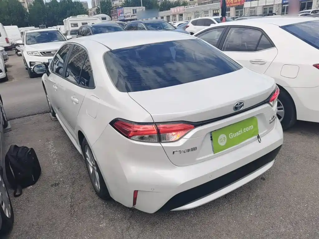 Levin Dual Engine 1.8 H E-CVT Luxury