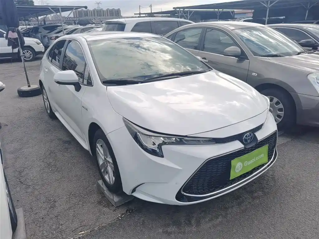 Levin Dual Engine 1.8 H E-CVT Luxury
