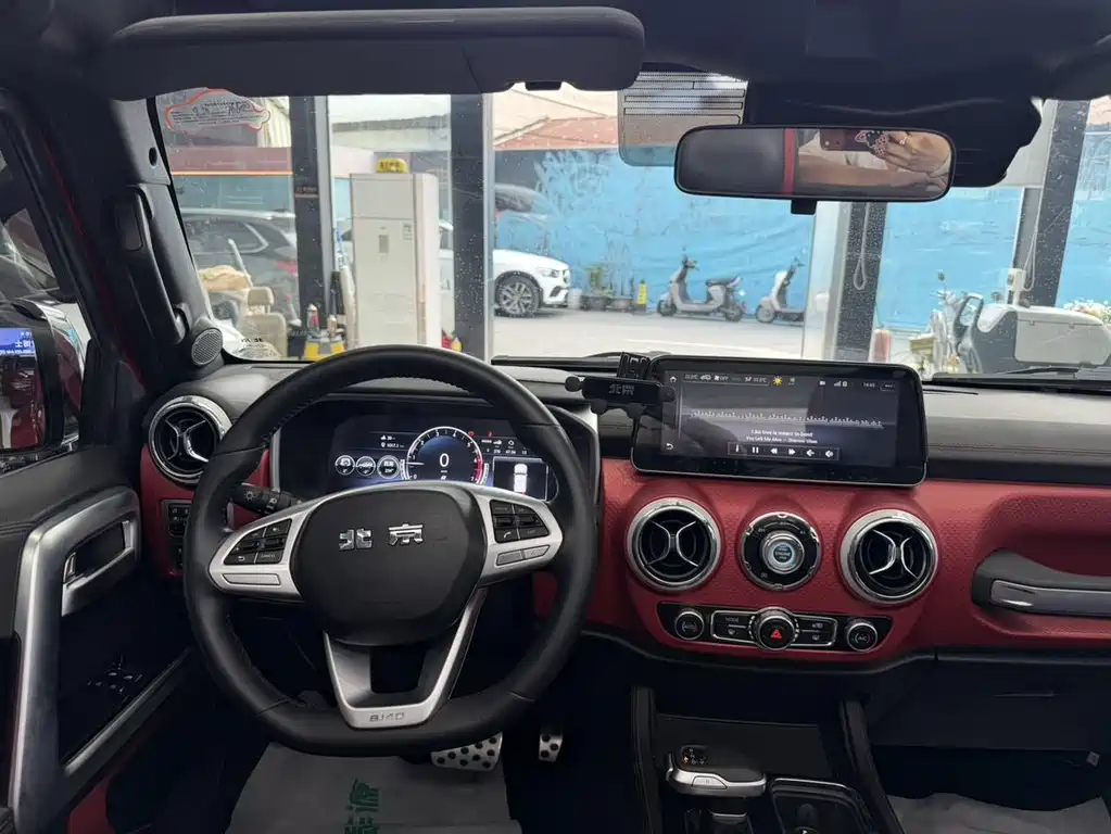 BAIC BJ40 2.0 T Auto 4 WD Tribute 2020 Swordsman