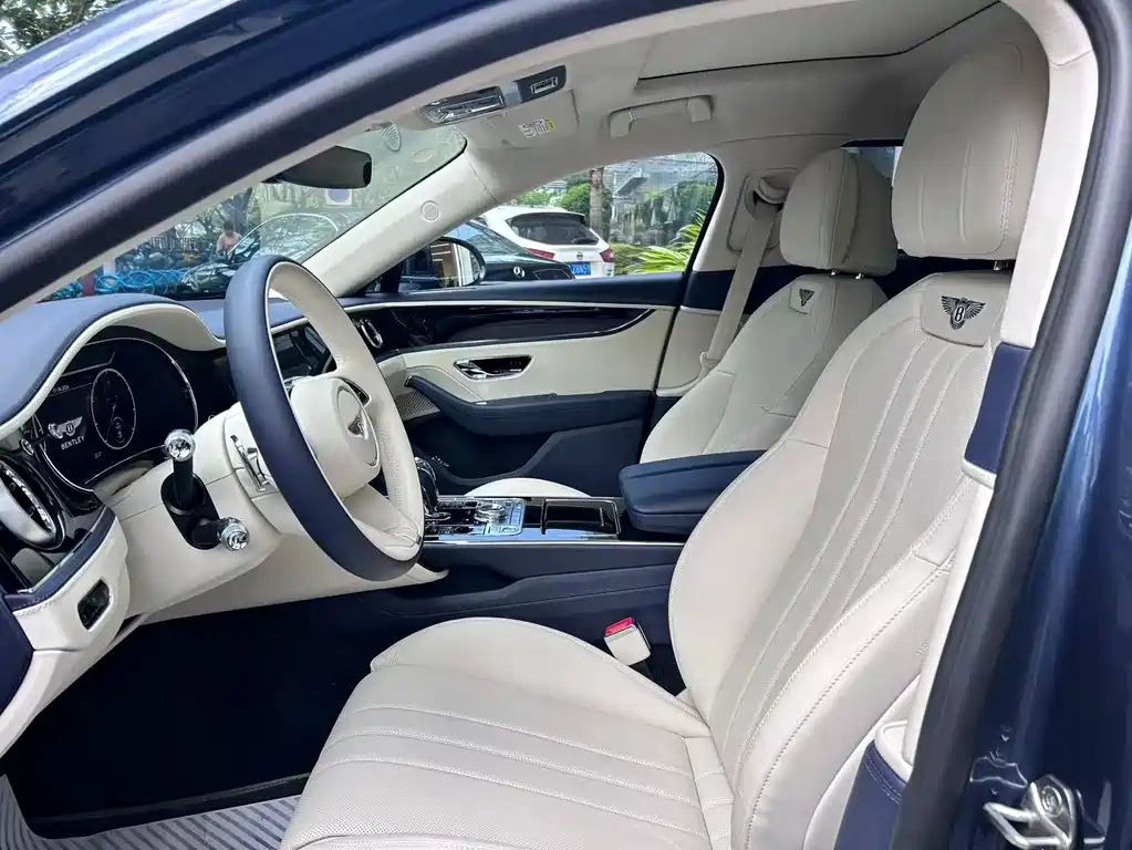 Flying Spur 4.0 T V8 Standard