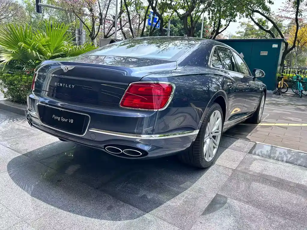 Flying Spur 4.0 T V8 Standard