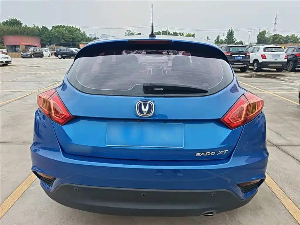 Eado XT 1.6 L Auto Handsome Cool CN-IV