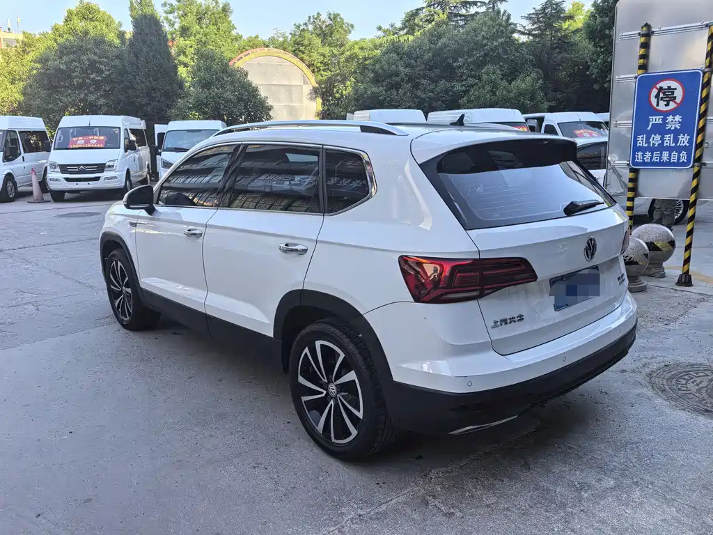 Tharu 280 TSI 2 WD Luxury CN-VI