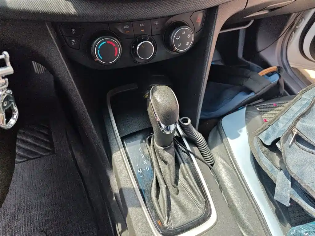 Cavalier 320 Auto Delight Sunroof