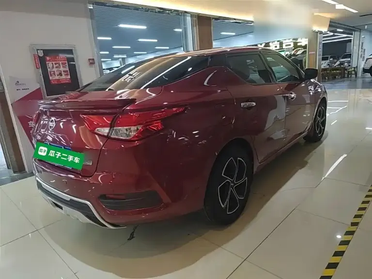 Nissan Lannia 1.6 L CVT Cool
