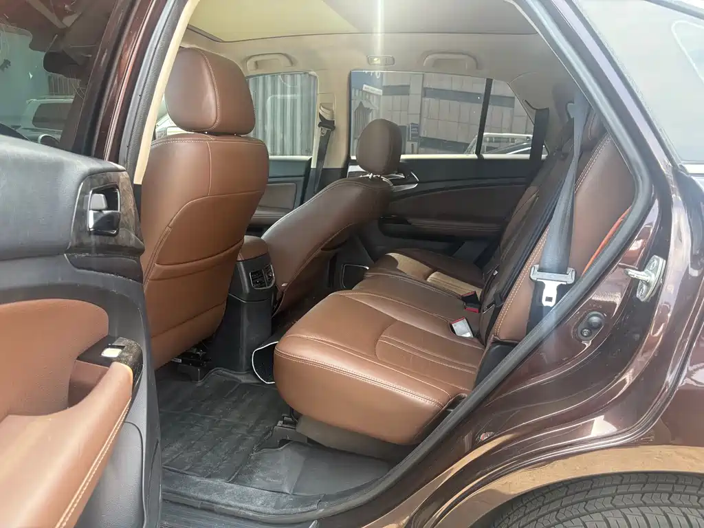 BYD S7 2.0 T Auto Distinguished