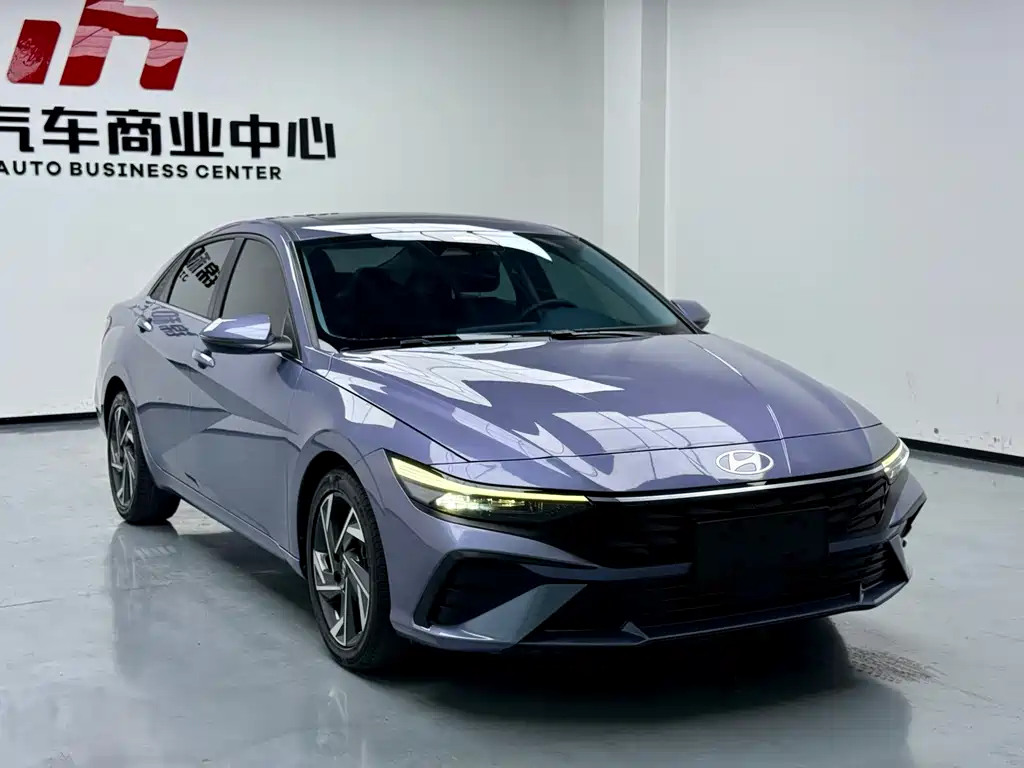 Elantra 1.5 L CVT LUX Distinguished
