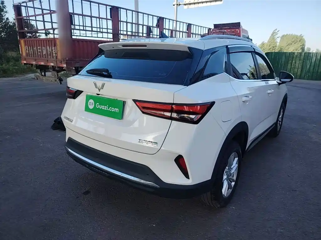 Wuling Xingchi 五菱星驰 2022款 1.5 L 手动自在型