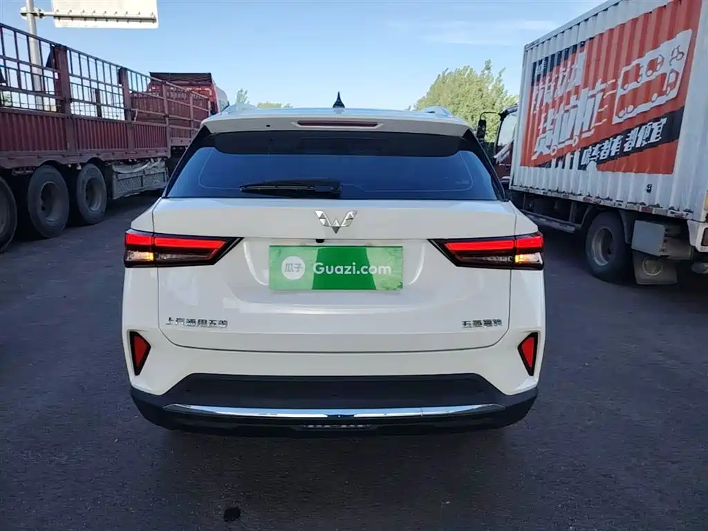 Wuling Xingchi 五菱星驰 2022款 1.5 L 手动自在型