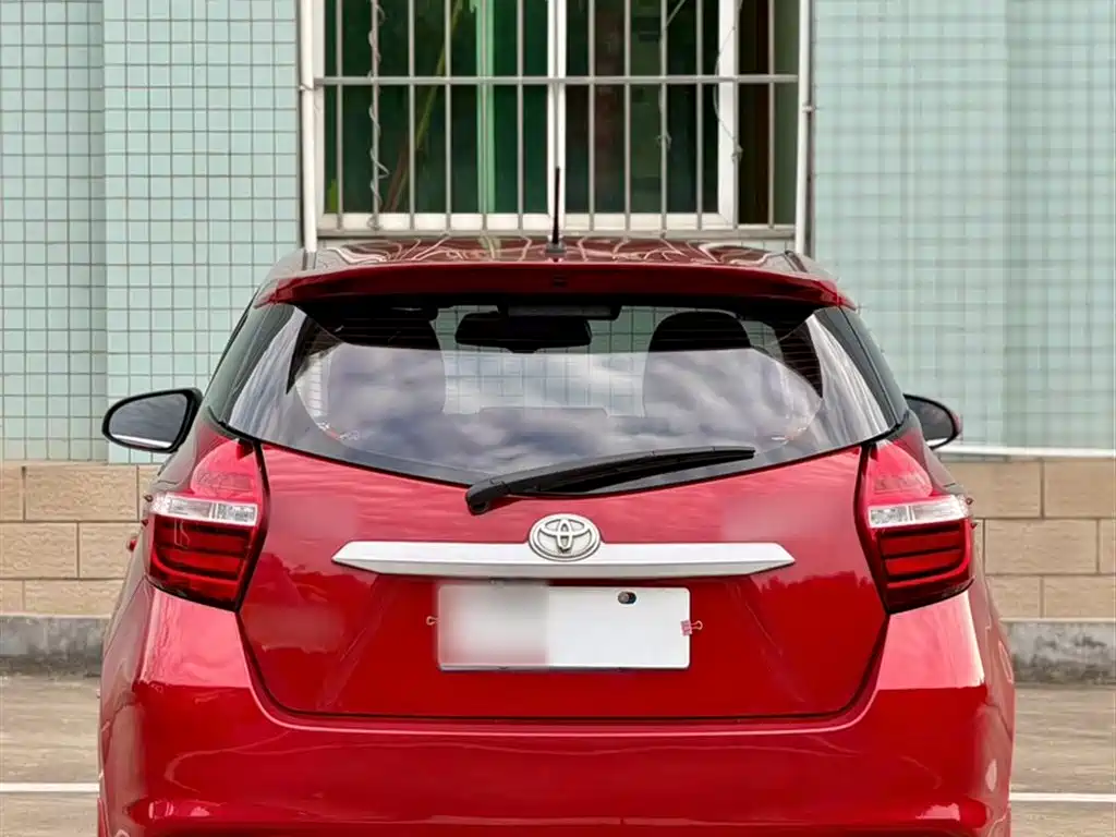 YARiS L Zhixuan 1.5 E CVT Charm Motion CN-VI
