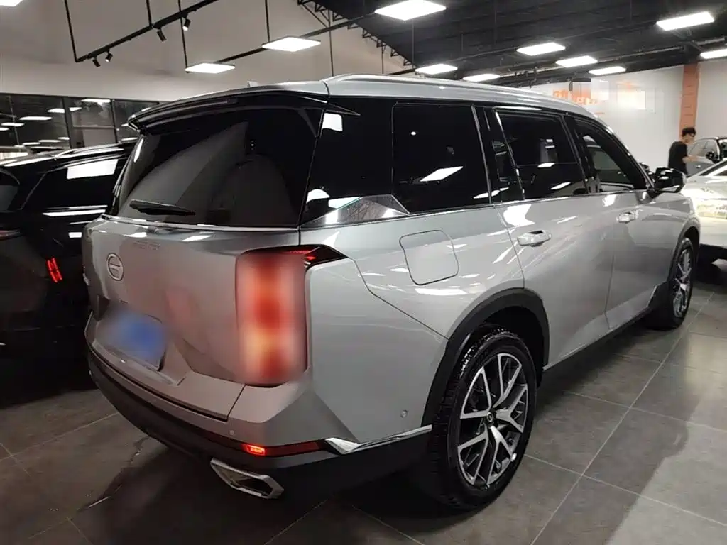 GAC Trumpchi GS8 Navigator Series 2.0 TGDI 2 WD Distinguished (7-seat)
