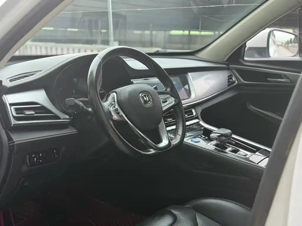 Changan CS85 Coupe 1.5 T DCT Motion CN-VI