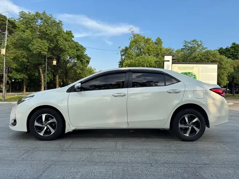 Toyota Levin 1.2 T V CVT Luxury